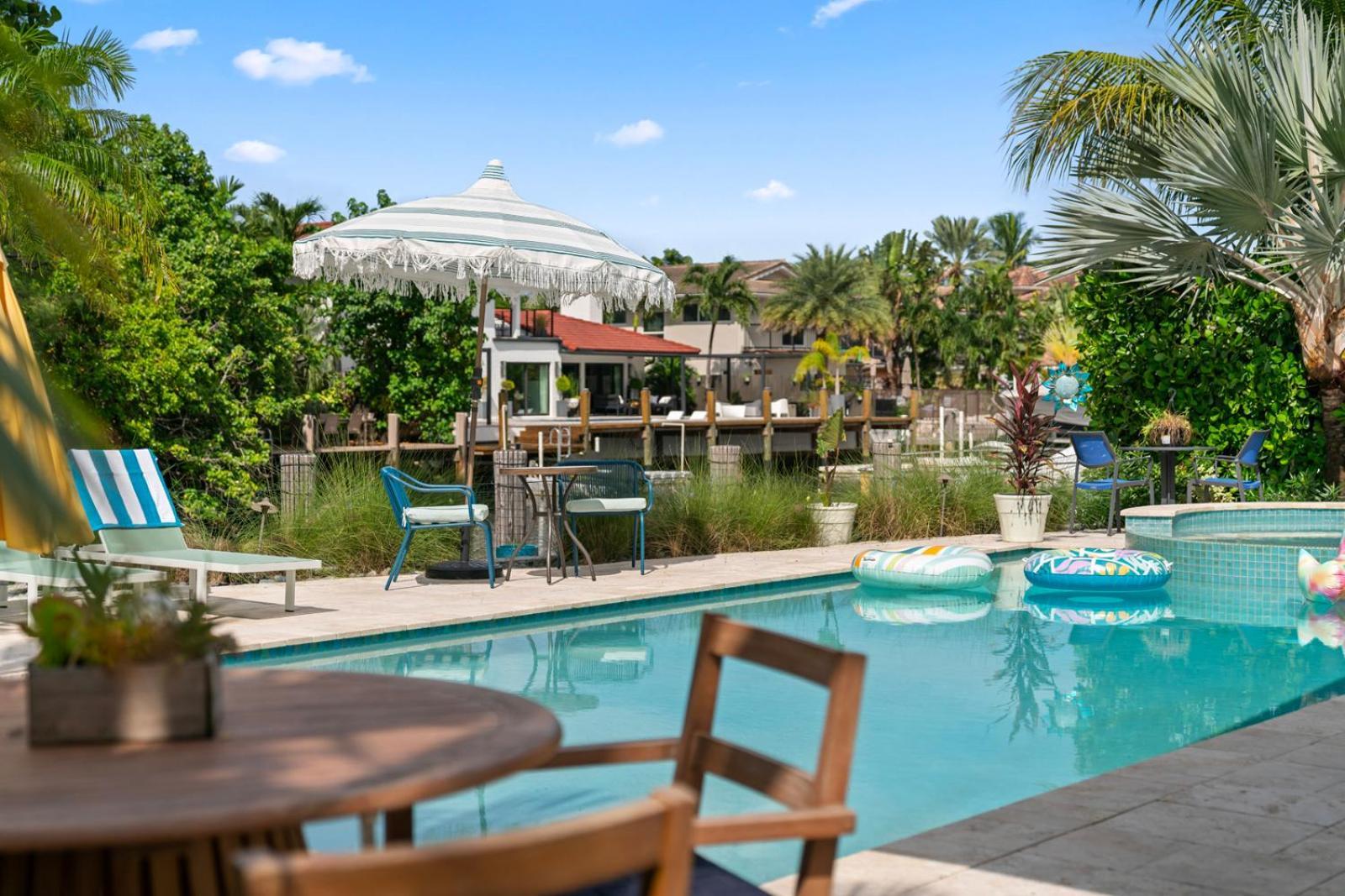 Waterfront Villa With In-Law Suite And Stunning Pool Fort Lauderdale Exterior photo