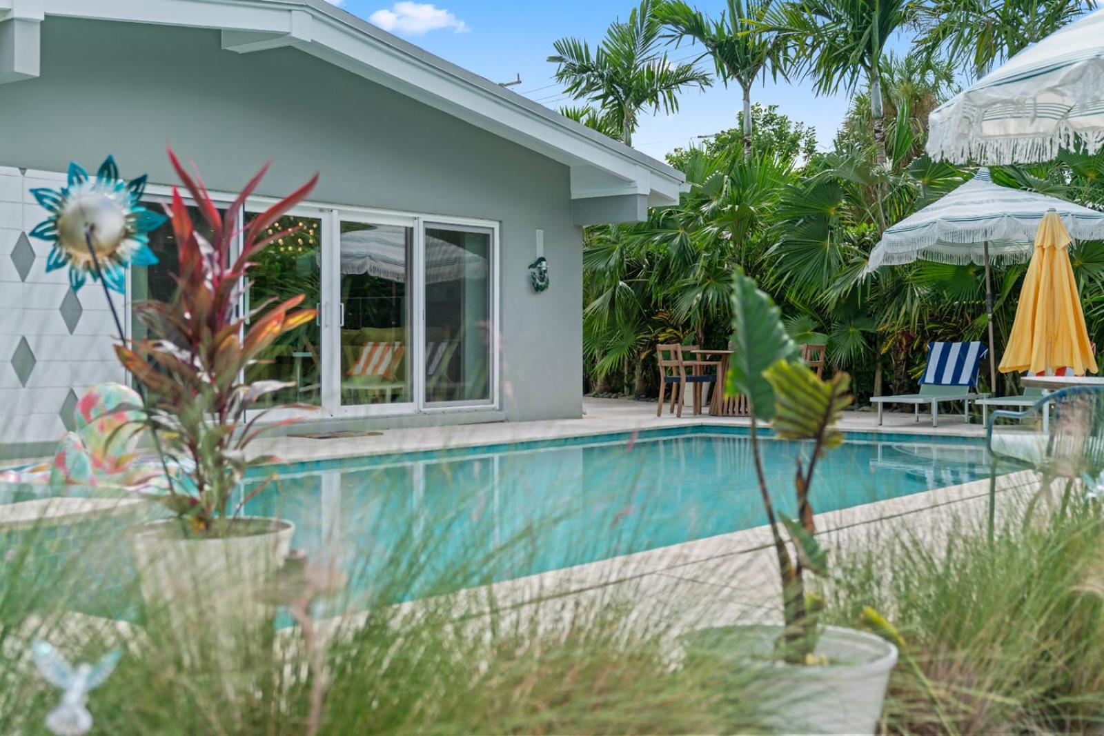 Waterfront Villa With In-Law Suite And Stunning Pool Fort Lauderdale Exterior photo